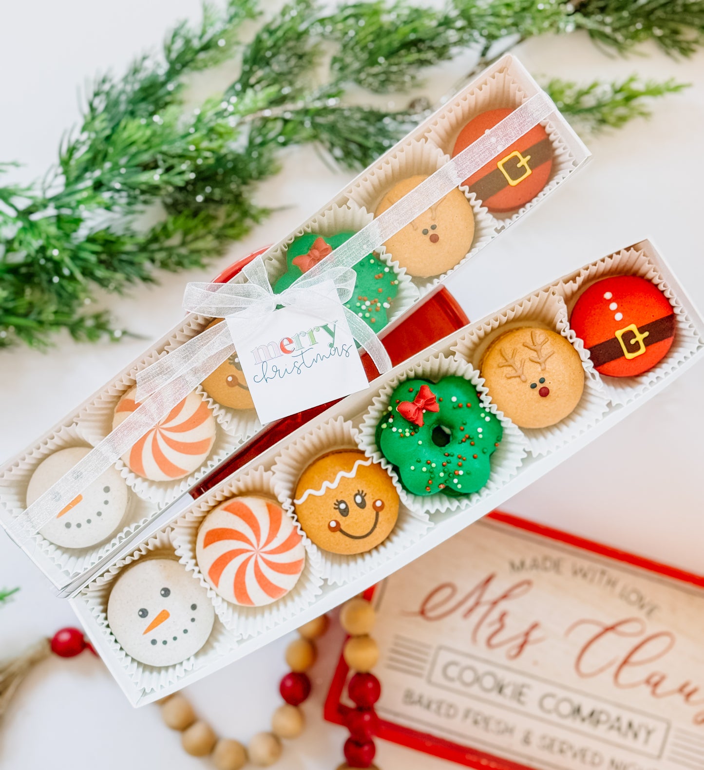 Christmas Macaron Box of 6